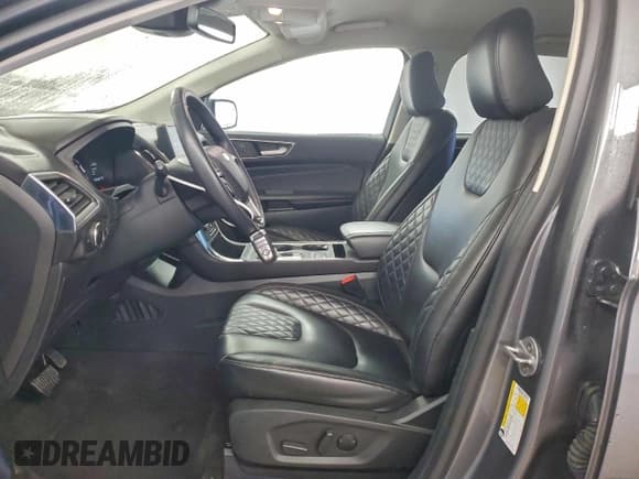 ✅ 2024 Ford Edge Titanium • VIN: 2FMPK4K94RBA53769 • Lot: 96170715. Wystawiony na Copart z przebiegiem 56 406 mil. Bezpłatny archiwum sprzedaży aukcyjnych z USA i szczegółowy raport historii pojazdu na DreamBid. Zdjęcie 7.