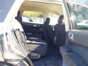 ✅ 2015 Nissan Pathfinder SV • VIN: 5N1AR2MNXFC686899 • Lot: 43516693. Wystawiony na IAAI z przebiegiem 172 363 mil. Bezpłatny archiwum sprzedaży aukcyjnych z USA i szczegółowy raport historii pojazdu na DreamBid. Zdjęcie 8.