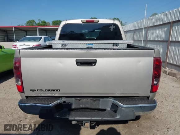 2006 Chevrolet Colorado 2LT with VIN 1GCDT136X68221789, listed as a IAAI auction lot 42041440 with 216,625 mi miles and . Bid and sale history available at DreamBid. Image 17.