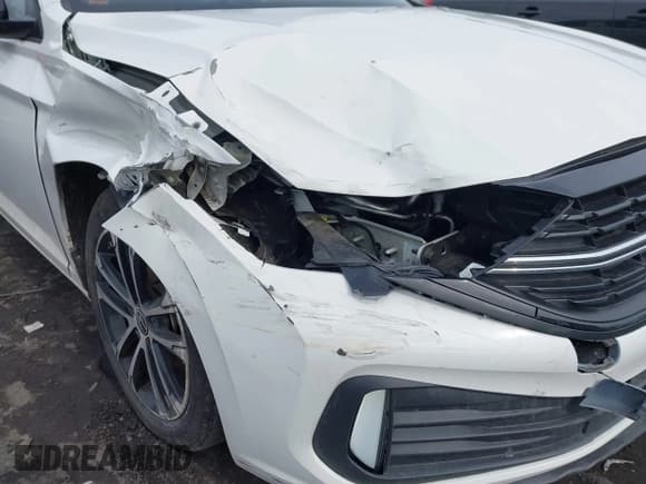 ✅ 2022 Volkswagen Jetta Sport • VIN: 3VWBM7BU6NM027274 • Lot: 41622615. Listed on IAAI with 21,417 mi. Free auction sales archive from the USA and detailed vehicle history report at DreamBid. Image 6.