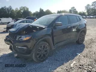 2021 Jeep Compass 80th Anniversary с VIN 3C4NJDEB7MT576116, выставлен на аукционе Copart как лот 80185145 с пробегом 102 938 миль миль и Списание • Salvage title. История ставок и продаж доступна на DreamBid. Изображение 1.