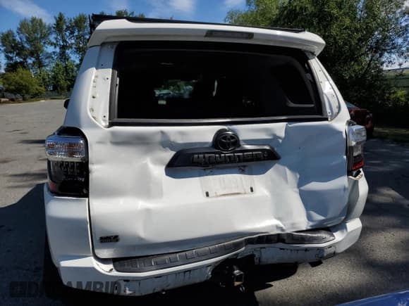 ✅ 2021 Toyota 4Runner TRD Off Road • VIN: JTEPU5JR1M5964897 • Лот: 62767125. Опубликован ранее на Copart с пробегом 62 662 миль. Бесплатный доступ к архиву аукционных продаж из США и подробный отчёт об истории автомобиля на DreamBid. Изображение 6.