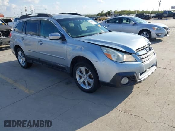 ✅ 2014 Subaru Outback Limited • VIN: 4S4BRCLC8E3215861 • Лот: 43518730. Опубликован ранее на IAAI с пробегом 146 987 миль. Бесплатный доступ к архиву аукционных продаж из США и подробный отчёт об истории автомобиля на DreamBid. Изображение 1.