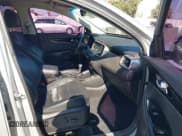 ✅ 2019 Kia Sorento EX Sport • VIN: 5XYPHDA50KG499145 • Lot: 42754587. Wystawiony na IAAI z przebiegiem 122 186 mil. Bezpłatny archiwum sprzedaży aukcyjnych z USA i szczegółowy raport historii pojazdu na DreamBid. Zdjęcie 5.