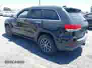 2018 Jeep Grand Cherokee Limited z VIN 1C4RJEBG5JC512008, wystawiony jako IAAI lot #42897081 z przebiegiem 141 938 mil mil oraz . Historia ofert i sprzedaży dostępna na DreamBid. Obrazek 3.