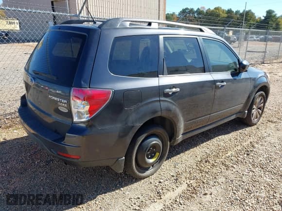 ✅ 2013 Subaru Forester X Premium • VIN: JF2SHADC0DH408244 • Lot: 43672427. Listed on IAAI with 161,233 mi. Free auction sales archive from the USA and detailed vehicle history report at DreamBid. Image 4.
