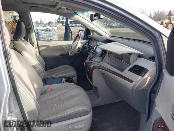 ✅ 2011 Toyota Sienna XLE • VIN: 5TDDK3DC9BS019003 • Lot: 41359834. Listed on IAAI with Not provided. Free auction sales archive from the USA and detailed vehicle history report at DreamBid. Image 5.