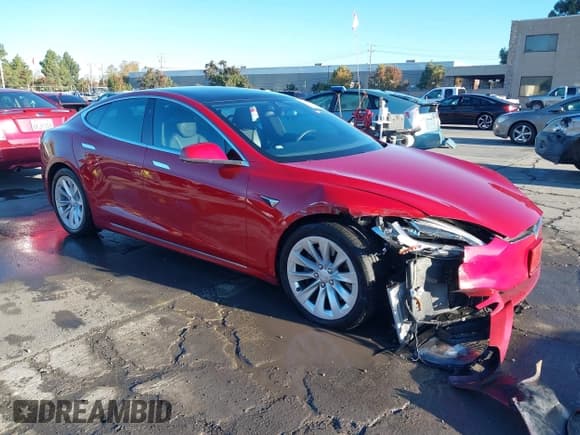 ✅ 2018 Tesla Model S 75D • VIN: 5YJSA1E24JF293359 • Lot: 43749965. Listed on IAAI with 69,801 mi. Free auction sales archive from the USA and detailed vehicle history report at DreamBid. Image 1.