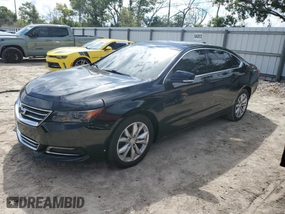 ✅ 2017 Chevrolet Impala LT • VIN: 1G1105S34HU214009 • Лот: 71231864. Опубликован ранее на Copart с пробегом 114 384 миль. Бесплатный доступ к архиву аукционных продаж из США и подробный отчёт об истории автомобиля на DreamBid. Изображение 1.