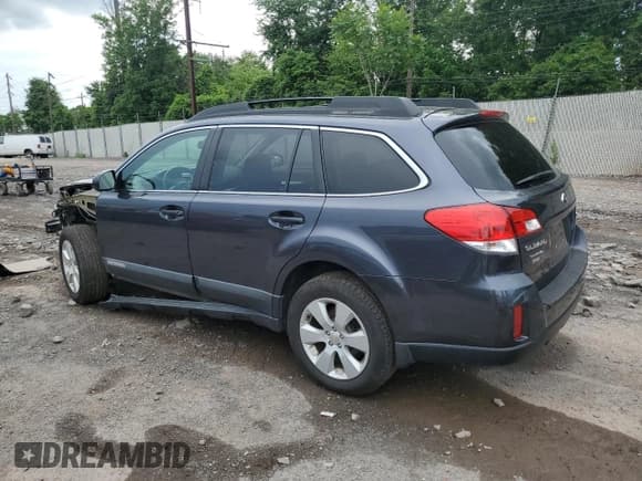 ✅ 2010 Subaru Outback Premium All-Weather Anniversary • VIN: 4S4BRBGC2A3353376 • Lot: 60887955. Listed on Copart with 170,564 mi. Free auction sales archive from the USA and detailed vehicle history report at DreamBid. Image 2.