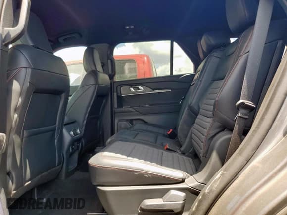 ✅ 2025 Ford Explorer ST-Line • VIN: 1FMUK7KH2SGB19097 • Lot: 61198425. Listed on Copart with 168 mi. Free auction sales archive from the USA and detailed vehicle history report at DreamBid. Image 11.