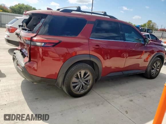 2022 Nissan Pathfinder SV z VIN 5N1DR3BAXNC252421, wystawiony jako Copart lot #81744505 z przebiegiem 101 368 mil mil oraz Szkoda całkowita • Salvage title. Historia ofert i sprzedaży dostępna na DreamBid. Obrazek 3.