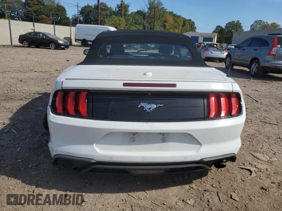 ✅ 2020 Ford Mustang EcoBoost Premium • VIN: 1FATP8UHXL5136866 • Lot: 85092945. Listed on Copart with 95,274 mi. Free auction sales archive from the USA and detailed vehicle history report at DreamBid. Image 6.