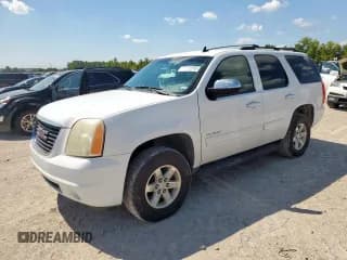 ✅ 2011 GMC Yukon SLE • VIN: 1GKS1AE0XBR343826 • Lot: 84050945. Wystawiony na Copart z przebiegiem 250 341 mil. Bezpłatny archiwum sprzedaży aukcyjnych z USA i szczegółowy raport historii pojazdu na DreamBid. Zdjęcie 1.