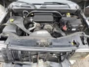 ✅ 2006 Jeep Commander • VIN: 1J8HG48N56C352318 • Lot: 93660685. Wystawiony na Copart z przebiegiem 200 236 mil. Bezpłatny archiwum sprzedaży aukcyjnych z USA i szczegółowy raport historii pojazdu na DreamBid. Zdjęcie 12.