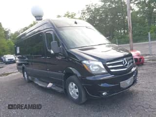 ✅ 2014 Mercedes-Benz Sprinter Cargo • VIN: WD3PE8CCXE5851991 • Лот: 42263362. Опубликован ранее на IAAI с пробегом 123 333 миль. Бесплатный доступ к архиву аукционных продаж из США и подробный отчёт об истории автомобиля на DreamBid. Изображение 1.