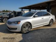 ✅ 2014 Volkswagen Passat S • VIN: 1VWAP7A30EC023444 • Lot: 47019625. Wystawiony na Copart z przebiegiem 122 982 mil. Bezpłatny archiwum sprzedaży aukcyjnych z USA i szczegółowy raport historii pojazdu na DreamBid. Zdjęcie 1.