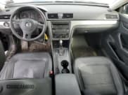 ✅ 2013 Volkswagen Passat Wolfsburg Edition • VIN: 1VWAP7A31DC134194 • Лот: 50797595. Опубликован ранее на Copart с пробегом 136 880 миль. Бесплатный доступ к архиву аукционных продаж из США и подробный отчёт об истории автомобиля на DreamBid. Изображение 8.