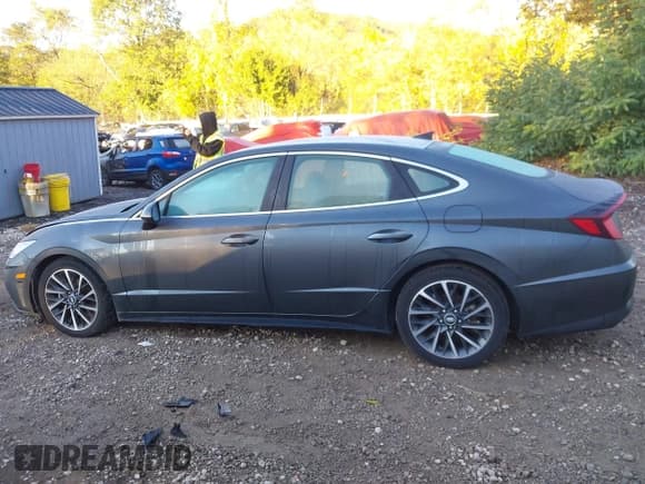 ✅ 2023 Hyundai Sonata Limited • VIN: KMHL34J26PA248376 • Lot: 43403759. Listed on IAAI with 26,716 mi. Free auction sales archive from the USA and detailed vehicle history report at DreamBid. Image 14.