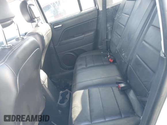 ✅ 2015 Jeep Patriot Latitude • VIN: 1C4NJPFA5FD430572 • Lot: 38255861. Listed on IAAI with 163,226 mi. Free auction sales archive from the USA and detailed vehicle history report at DreamBid. Image 8.