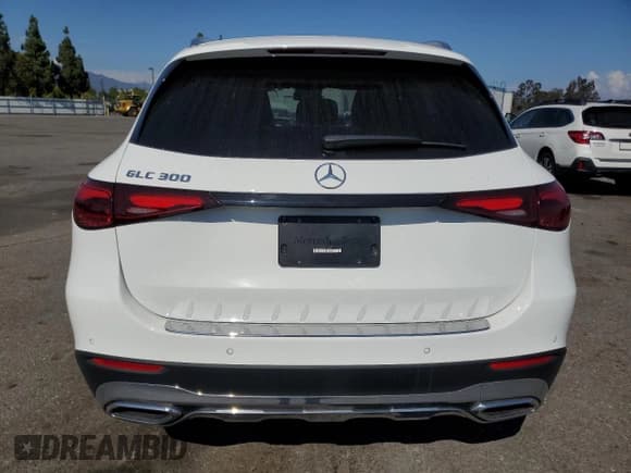 ✅ 2024 Mercedes-Benz GLC 300 • VIN: W1NKM4GB6RF140567 • Lot: 70569235. Listed on Copart with 15,350 mi. Free auction sales archive from the USA and detailed vehicle history report at DreamBid. Image 6.