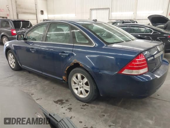 ✅ 2007 Mercury Montego • VIN: 1MEHM40107G613808 • Lot: 43831029. Wystawiony na IAAI z przebiegiem 220 410 mil. Bezpłatny archiwum sprzedaży aukcyjnych z USA i szczegółowy raport historii pojazdu na DreamBid. Zdjęcie 3.
