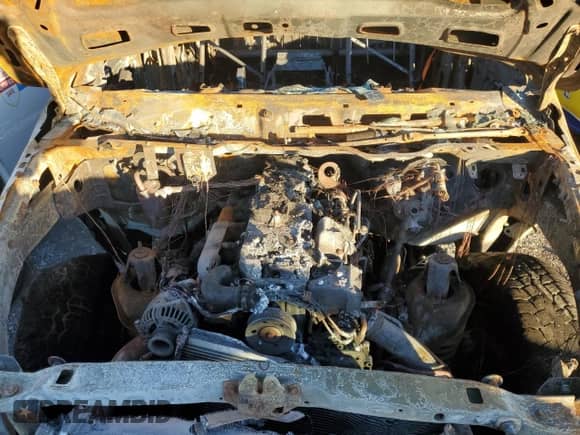 2003 Dodge 3500 ST с VIN 3D7MU48CX3G826727, выставлен на аукционе Copart как лот 79767784 с пробегом Не указан миль и На запчасти • Non repairable. История ставок и продаж доступна на DreamBid. Изображение 11.