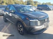 ✅ 2025 Nissan Kicks SV • VIN: 3N8AP6CA4SL393888 • Lot: 43588299. Listed on IAAI with 12,742 mi. Free auction sales archive from the USA and detailed vehicle history report at DreamBid. Image 1.