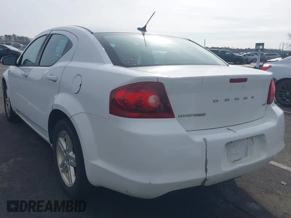 ✅ 2012 Dodge Avenger SXT • VIN: 1C3CDZCB2CN237118 • Лот: 41473647. Опубликован ранее на IAAI с пробегом 178 504 миль. Бесплатный доступ к архиву аукционных продаж из США и подробный отчёт об истории автомобиля на DreamBid. Изображение 3.