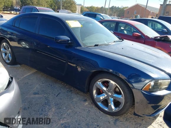✅ 2014 Dodge Charger SE • VIN: 2C3CDXBG9EH144819 • Lot: 43650728. Listed on IAAI with 236,620 mi. Free auction sales archive from the USA and detailed vehicle history report at DreamBid. Image 1.