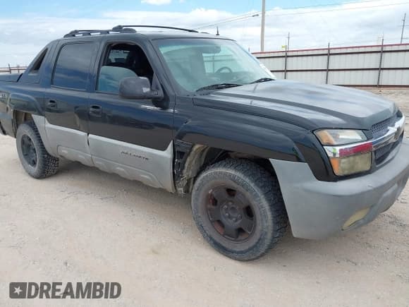 ✅ 2002 Chevrolet Avalanche • VIN: 3GNEC13T02G290996 • Lot: 42618536. Listed on IAAI with 302,221 mi. Free auction sales archive from the USA and detailed vehicle history report at DreamBid. Image 1.