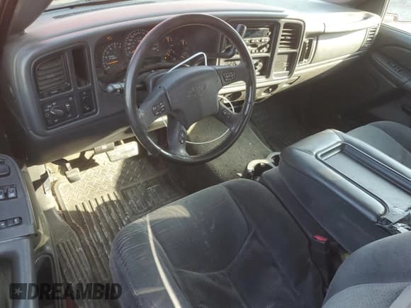 ✅ 2004 Chevrolet Silverado 1500 LS • VIN: 2GCEC19TX41352805 • Лот: 76345344. Опубликован ранее на Copart с пробегом 165 022 миль. Бесплатный доступ к архиву аукционных продаж из США и подробный отчёт об истории автомобиля на DreamBid. Изображение 8.