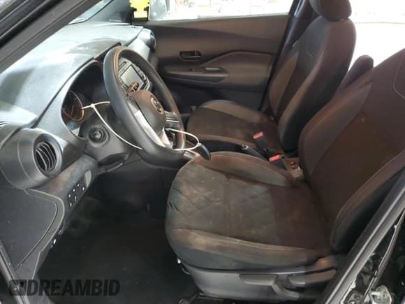 ✅ 2020 Nissan Kicks S • VIN: 3N1CP5BV0LL534110 • Lot: 93588205. Wystawiony na Copart z przebiegiem 240 350 mil. Bezpłatny archiwum sprzedaży aukcyjnych z USA i szczegółowy raport historii pojazdu na DreamBid. Zdjęcie 7.