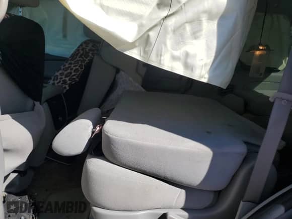 2008 Chevrolet Tahoe LTZ с VIN 1GNFC13018J194599, выставлен на аукционе Copart как лот 87207335 с пробегом 254 975 миль миль и Списание • Salvage title. История ставок и продаж доступна на DreamBid. Изображение 11.