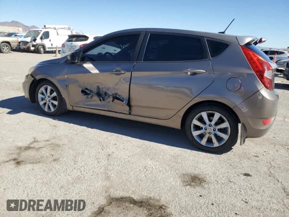 ✅ 2012 Hyundai Accent SE • VIN: KMHCU5AE0CU030522 • Лот: 90502395. Опубликован ранее на Copart с пробегом 110 866 миль. Бесплатный доступ к архиву аукционных продаж из США и подробный отчёт об истории автомобиля на DreamBid. Изображение 2.