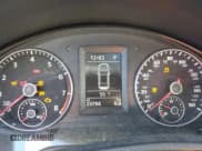 ✅ 2015 Volkswagen Eos Final Edition • VIN: WVWFW8AH8FV005258 • Lot: 42129254. Wystawiony na Copart z przebiegiem 23 794 mil. Bezpłatny archiwum sprzedaży aukcyjnych z USA i szczegółowy raport historii pojazdu na DreamBid. Zdjęcie 9.