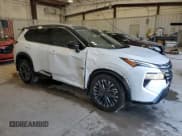 ✅ 2025 Nissan Rogue Platinum • VIN: JN8BT3DD5SW472732 • Lot: 63254425. Listed on Copart with 1,239 mi. Free auction sales archive from the USA and detailed vehicle history report at DreamBid. Image 4.