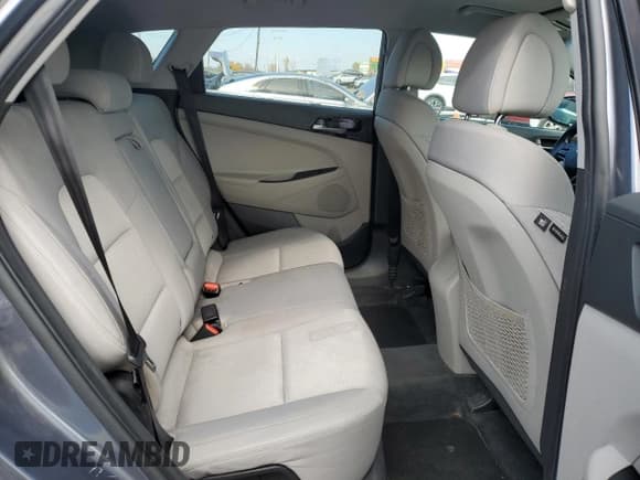 ✅ 2017 Hyundai Tucson SE • VIN: KM8J3CA45HU258206 • Лот: 91107765. Опубликован ранее на Copart с пробегом 172 046 миль. Бесплатный доступ к архиву аукционных продаж из США и подробный отчёт об истории автомобиля на DreamBid. Изображение 10.