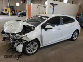 2019 Chevrolet Cruze LS с VIN 3G1BC6SM4KS601757, выставлен на аукционе Copart как лот 82205465 с пробегом 101 687 миль миль и Списание • Salvage title. История ставок и продаж доступна на DreamBid. Изображение 1.