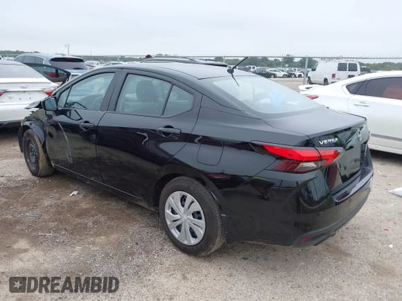 ✅ 2024 Nissan Versa S • VIN: 3N1CN8DV5RL899217 • Лот: 43102593. Опубликован ранее на IAAI с пробегом 15 738 миль. Бесплатный доступ к архиву аукционных продаж из США и подробный отчёт об истории автомобиля на DreamBid. Изображение 3.