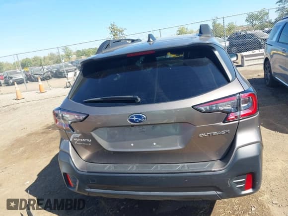 ✅ 2022 Subaru Outback Premium • VIN: 4S4BTADC0N3132137 • Лот: 43354248. Опубликован ранее на IAAI с пробегом 47 954 миль. Бесплатный доступ к архиву аукционных продаж из США и подробный отчёт об истории автомобиля на DreamBid. Изображение 17.