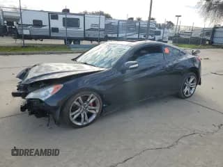 ✅ 2010 Hyundai Genesis Coupe Track • VIN: KMHHU6KH5AU040061 • Lot: 45676115. Wystawiony na Copart z przebiegiem 140 078 mil. Bezpłatny archiwum sprzedaży aukcyjnych z USA i szczegółowy raport historii pojazdu na DreamBid. Zdjęcie 1.