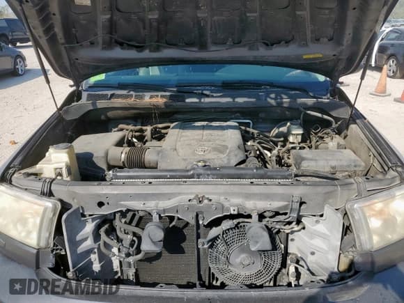 ✅ 2011 Toyota Sequoia Limited • VIN: 5TDJY5G14BS044138 • Lot: 84908245. Listed on Copart with 283,955 mi. Free auction sales archive from the USA and detailed vehicle history report at DreamBid. Image 12.