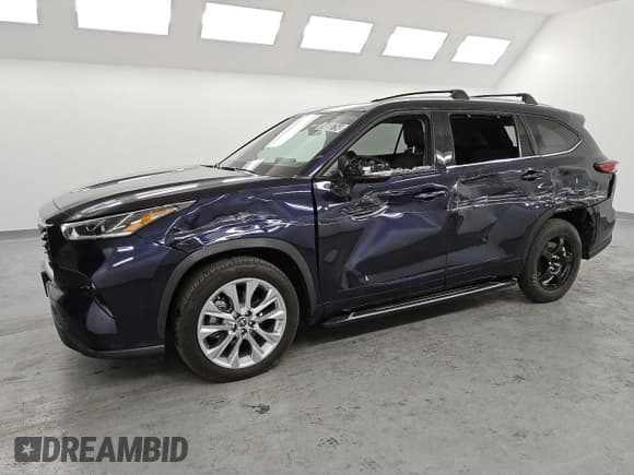 ✅ 2023 Toyota Highlander Hybrid Limited • VIN: 5TDYARAH5PS523207 • Лот: 84680754. Опубликован ранее на Copart с пробегом 13 657 миль. Бесплатный доступ к архиву аукционных продаж из США и подробный отчёт об истории автомобиля на DreamBid. Изображение 1.