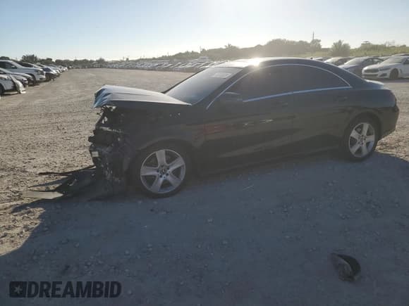 ✅ 2018 Mercedes-Benz CLA 250 • VIN: WDDSJ4EBXJN628441 • Лот: 90920635. Опубликован ранее на Copart с пробегом 80 699 миль. Бесплатный доступ к архиву аукционных продаж из США и подробный отчёт об истории автомобиля на DreamBid. Изображение 1.