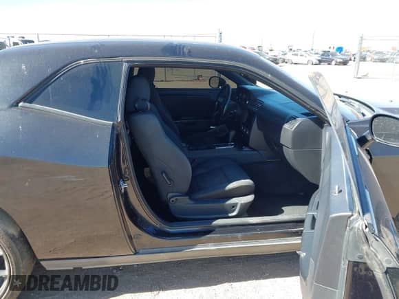 2010 Dodge Challenger SE with VIN 2B3CJ4DV2AH238552, listed as a IAAI auction lot 43481103 with 230,949 mi miles and . Bid and sale history available at DreamBid. Image 5.