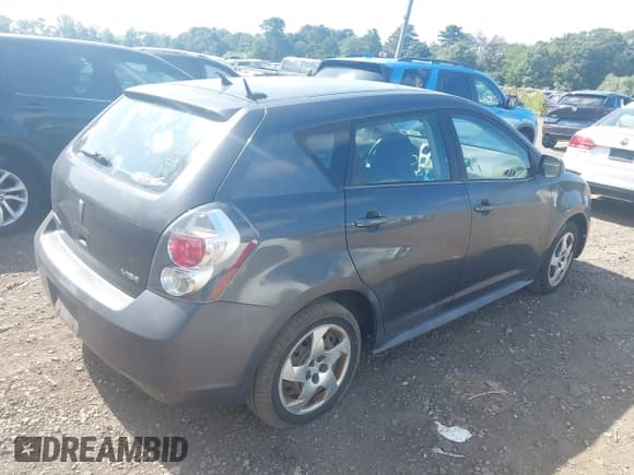✅ 2009 Pontiac Vibe 1SA • VIN: 5Y2SP67849Z450410 • Lot: 43287478. Wystawiony na IAAI z przebiegiem 209 794 mil. Bezpłatny archiwum sprzedaży aukcyjnych z USA i szczegółowy raport historii pojazdu na DreamBid. Zdjęcie 4.
