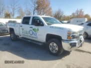 ✅ 2016 Chevrolet Silverado 2500HD Work Truck • VIN: 1GC1KUEG2GF198230 • Лот: 91877325. Опубликован ранее на Copart с пробегом 210 311 миль. Бесплатный доступ к архиву аукционных продаж из США и подробный отчёт об истории автомобиля на DreamBid. Изображение 4.