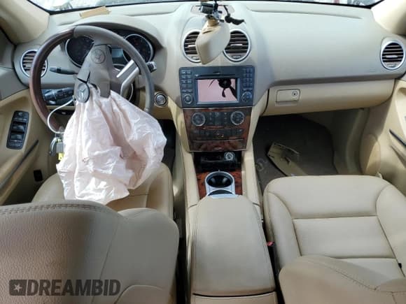 ✅ 2011 Mercedes-Benz M 350 • VIN: 4JGBB5GB1BA741368 • Лот: 85188555. Опубликован ранее на Copart с пробегом 144 701 миль. Бесплатный доступ к архиву аукционных продаж из США и подробный отчёт об истории автомобиля на DreamBid. Изображение 8.