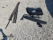 ✅ 2020 Ford Explorer • VIN: 1FMSK7BH6LGC21172 • Lot: 71667005. Wystawiony na Copart z przebiegiem 115 318 mil. Bezpłatny archiwum sprzedaży aukcyjnych z USA i szczegółowy raport historii pojazdu na DreamBid. Zdjęcie 13.